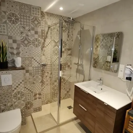 Duplex Climatise Avec Terrasse 